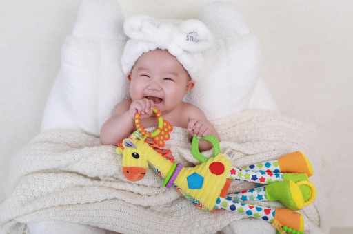 1岁宝宝流鼻涕打喷嚏