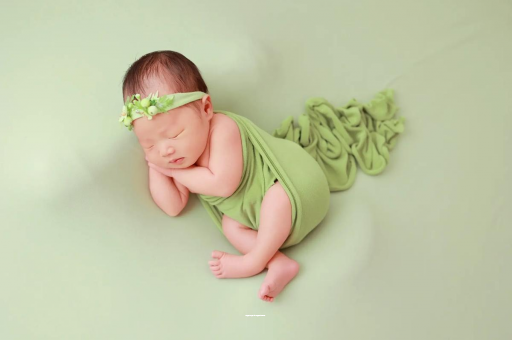 宝宝爱出汗怎么回事